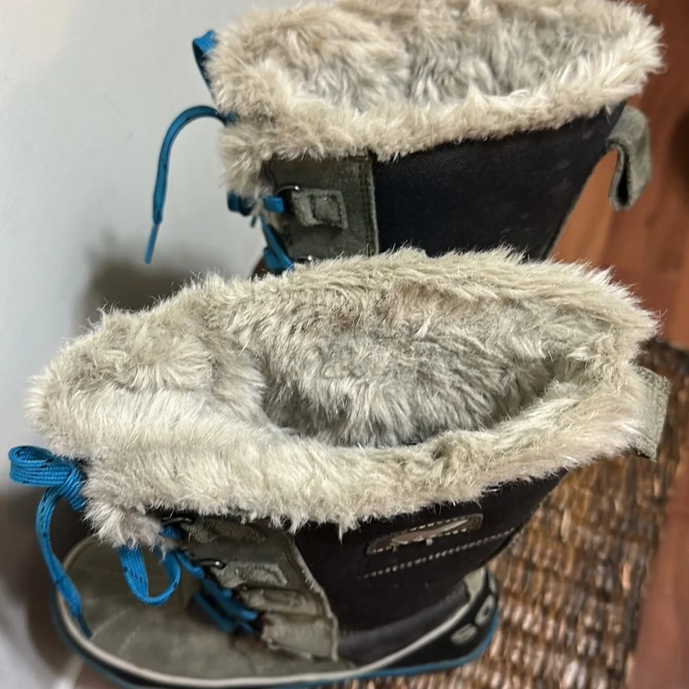 SOREL Suede Tivoli II Hiking Boots - Picture 9 of 10